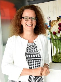 Prof. Dr. Isabel Schnabel